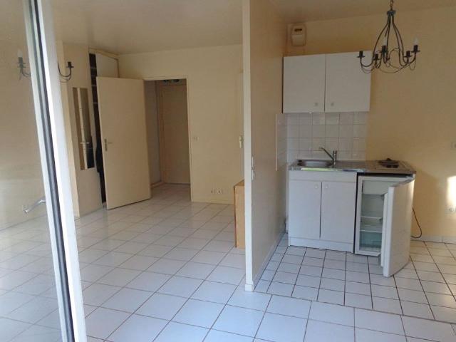Location appartement 1 pièce, 33.35m², Rungis