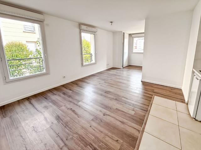 Location appartement 1 pièce, 33.50m², Mennecy