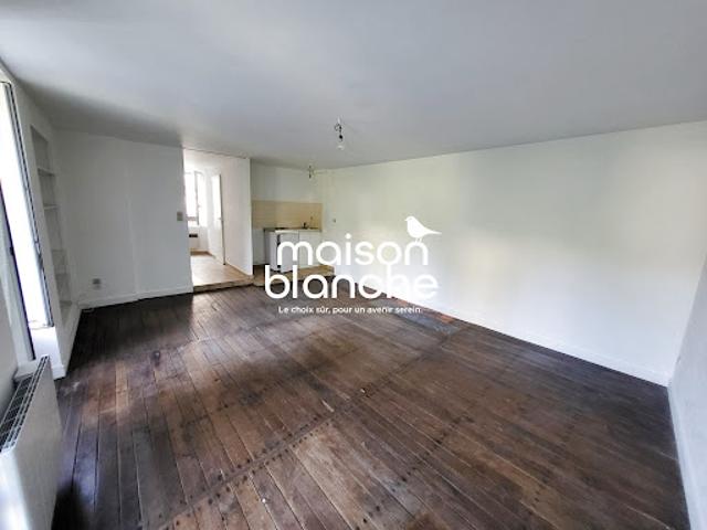 Location Appartement 1 pièce 33.81 m2 Parthenay