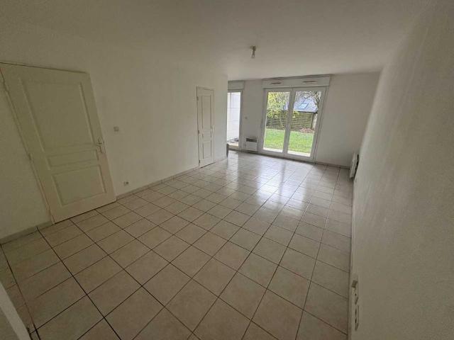 Location Appartement 1 pièce 33m²