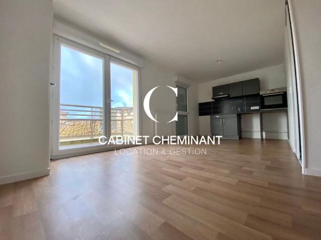Location Appartement 1 pièce 33m²