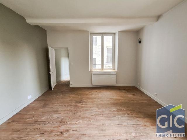 Location Appartement 1 pièce 33m²
