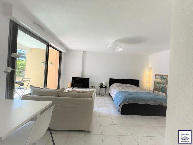 Location Appartement 1 pièce 33m²