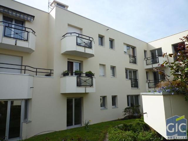 Location Appartement 1 pièce 33m²