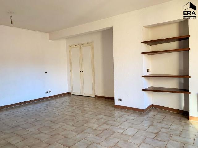 Location Appartement 1 pièce 33m²