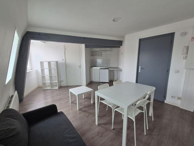 Location Appartement 1 pièce 33m²