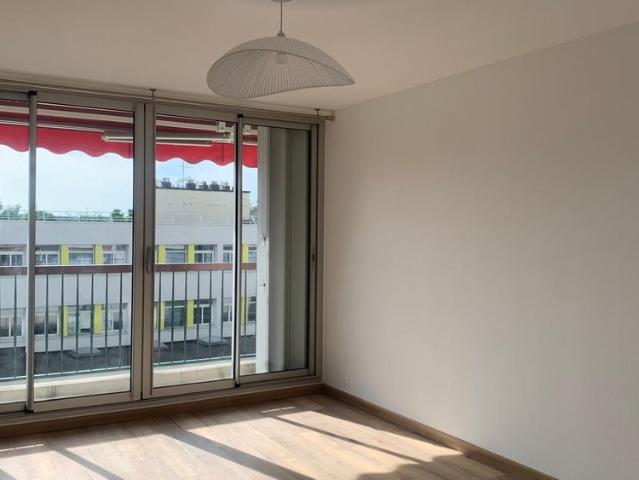 Location Appartement 1 pièce 33m² VILLEJUIF 94800