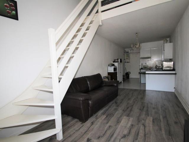 Location Appartement 1 pièce 33m² DECIZE 58300
