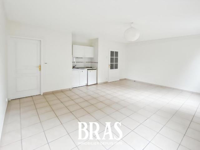 Location Appartement 1 pièce 33m² NANTES 44100