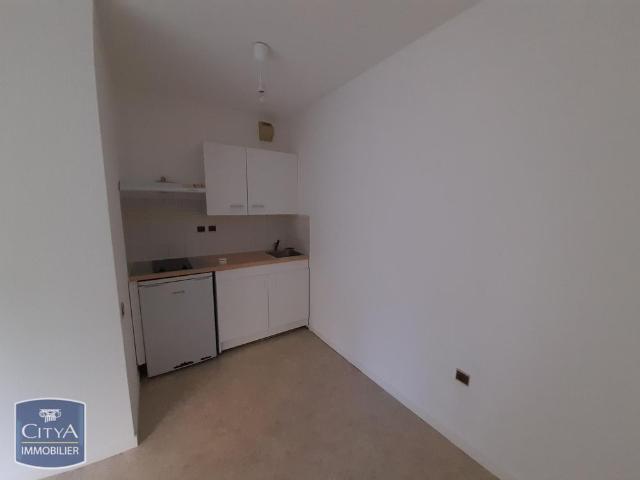 Location Appartement 1 pièce 33m² PAU 64000