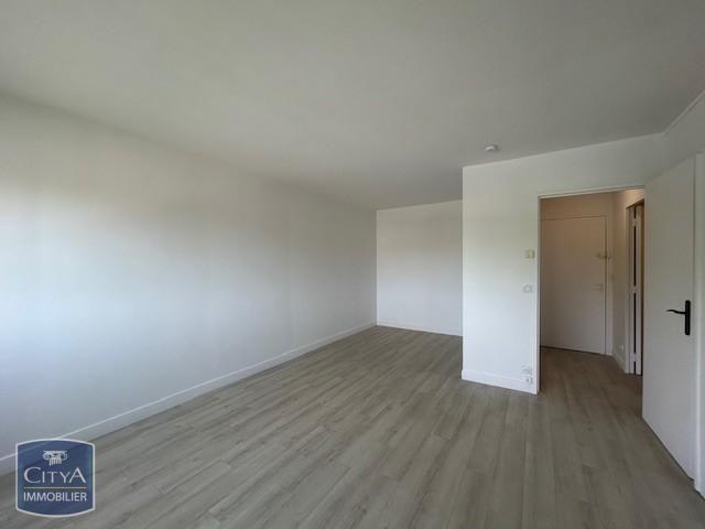 Location Appartement 1 pièce 33m² RAMBOUILLET 78120