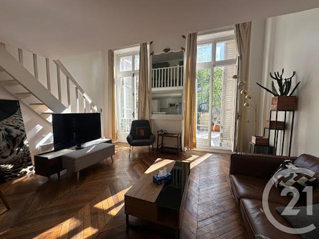 Location Appartement 1 pièce 44.06 m2 Paris 8ème