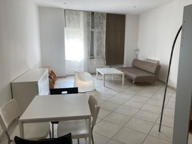 Location Appartement 1 pièce 45 m2 Metz