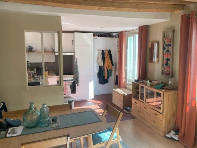 Location Appartement 1 pièce 45 m2 Paris 10ème