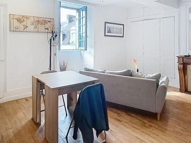 Location Appartement 1 pièce 46m²