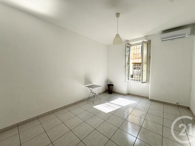 Location Appartement 2 pièces 46m² MARSEILLE 5ème
