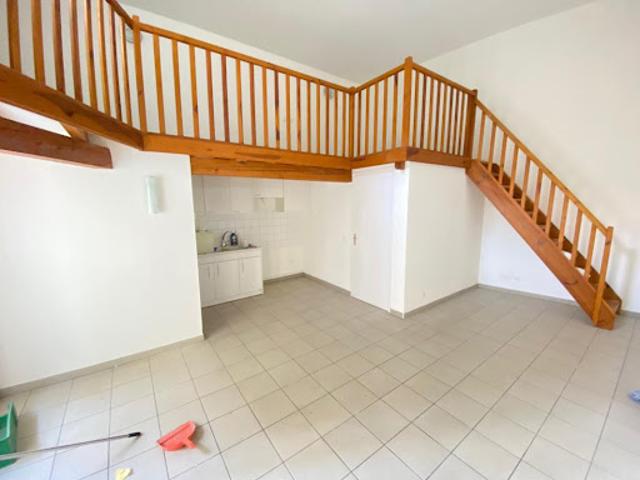 Location Appartement 1 pièce 47.19 m2 Saint Galmier