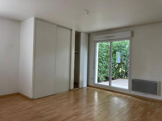 Location Appartement 1 pièce 48 m2 Saint Jean de Braye