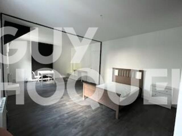 Location Appartement 1 pièce 48m²