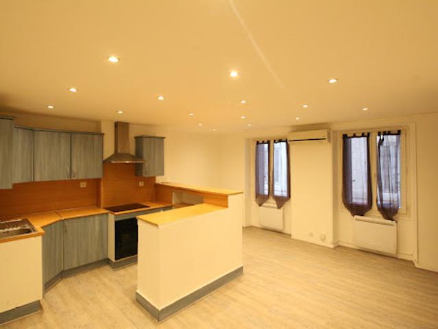 Location Appartement 1 pièce 40 m2 Marseille 1er