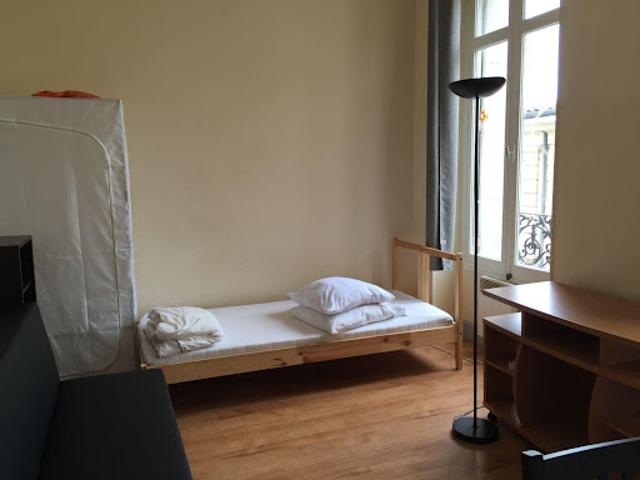 Location Appartement 1 pièce 40 m2 Bordeaux
