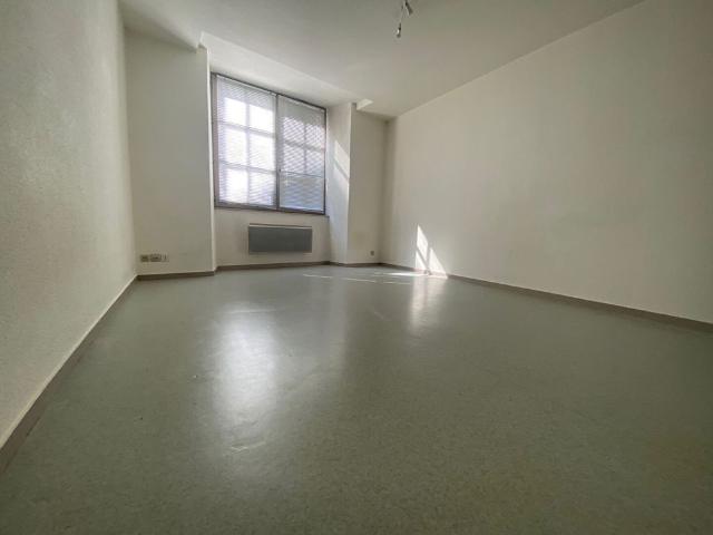 Location Appartement 1 pièce 40m² BESANCON 25000