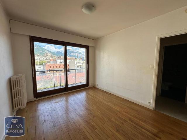Location Appartement 1 pièce 40m² GRENOBLE 38100