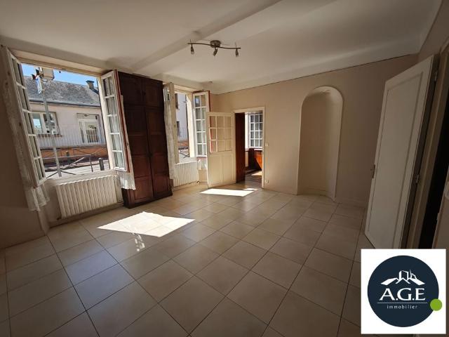 Location Appartement 1 pièce 41m² EPERNON 28230