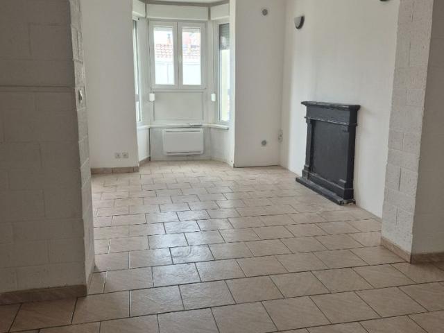 Location Appartement 1 pièce 41m² HAUTMONT 59330