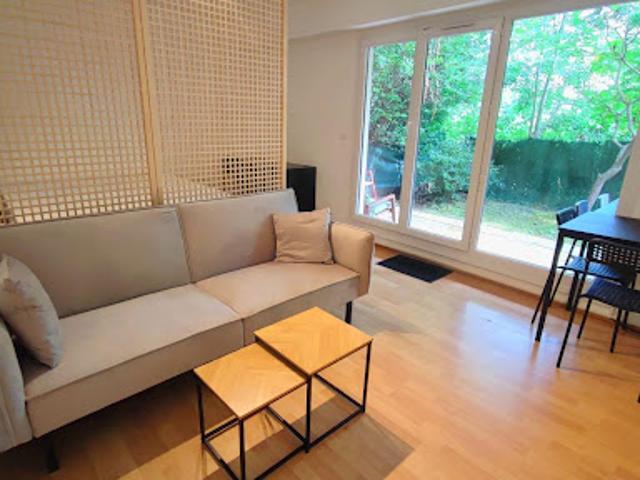 Location Appartement 1 pièce 42 m2 Évry Courcouronnes