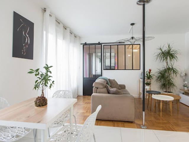 Location Appartement 1 pièce 42 m2 Villeurbanne
