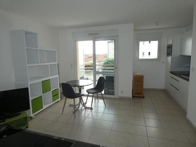 Location Appartement 1 pièce 42.77 m2 Niort