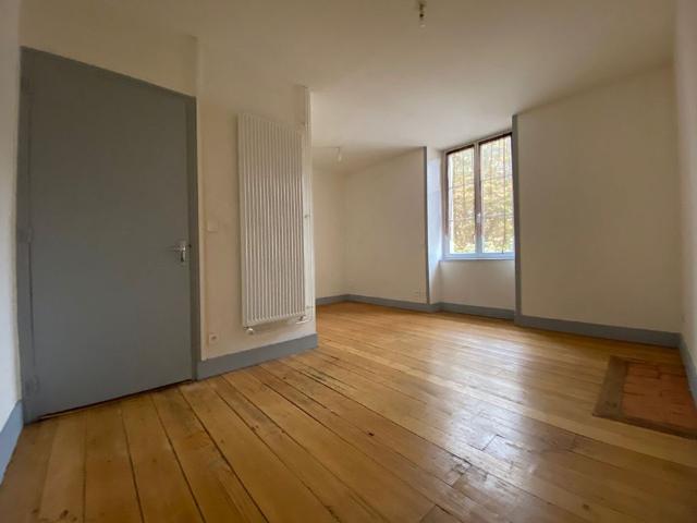 Location Appartement 1 pièce 42m² BESANCON 25000
