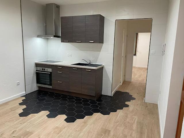 Location Appartement 1 pièce 43 m2 Castelnaudary
