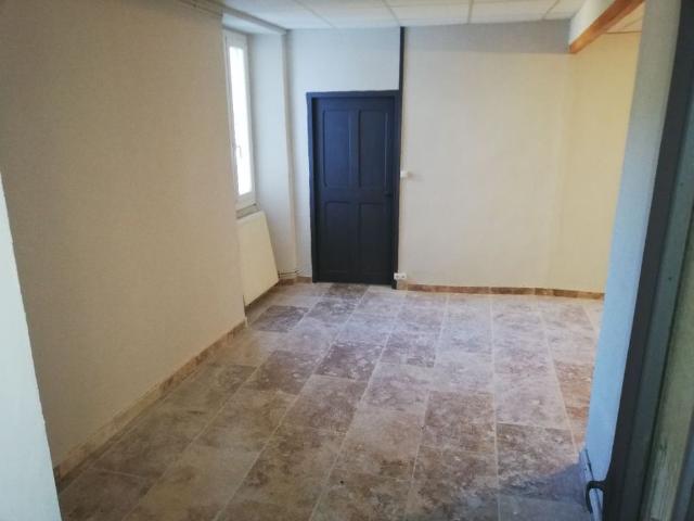 Location Appartement 1 pièce 54m² MEYRANNES 30410