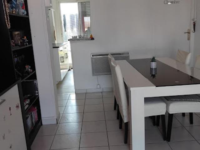Location Appartement 1 pièce 55 m2 Marseille 13ème
