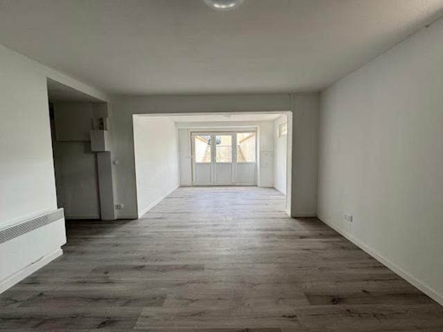 Location Appartement 1 pièce 59.97 m2 Chailly en Bière