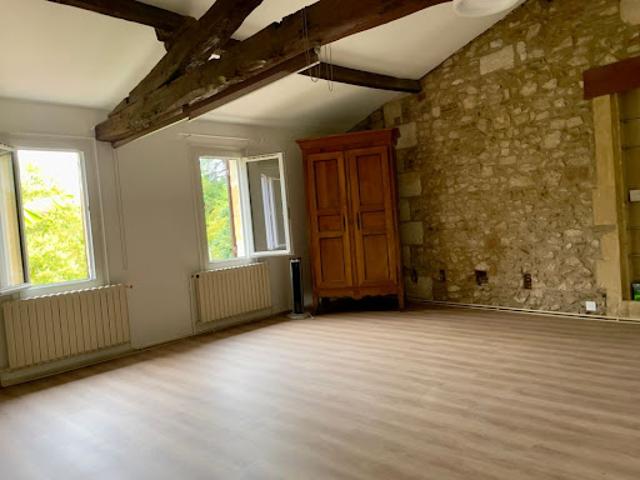 Location Appartement 1 pièce 50 m2 Bergerac