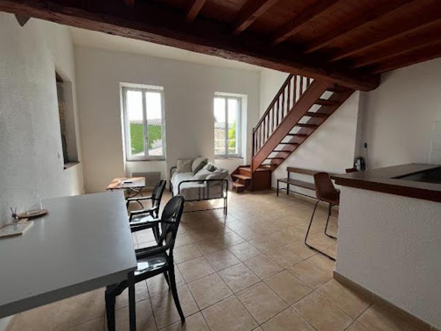 Location Appartement 1 pièce 50 m2 Castelnaudary