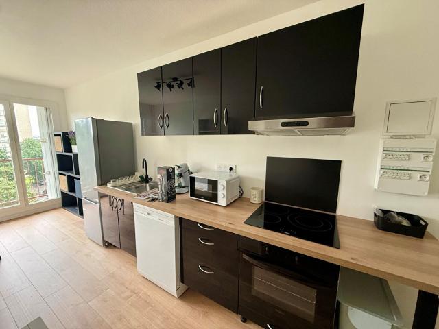 Location Appartement 1 pièce 64m² RENNES 35200