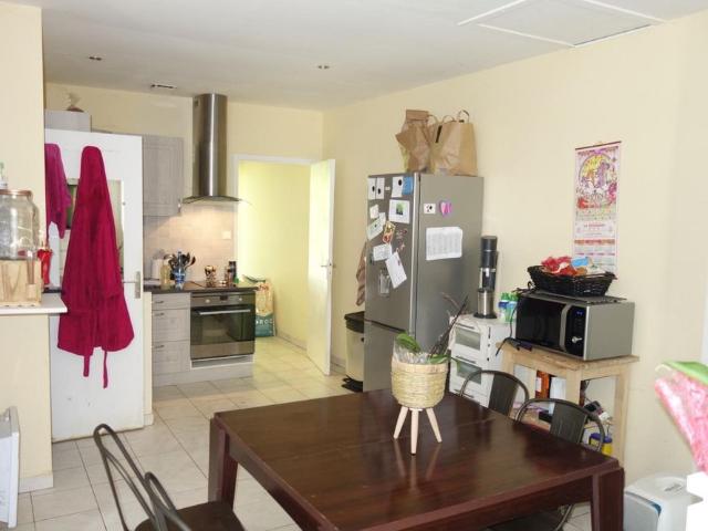 Location Appartement 1 pièce 64m² REALMONT 81120
