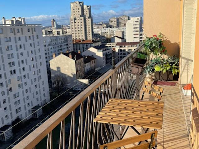 Location Appartement 1 pièce 68 m2 Villeurbanne