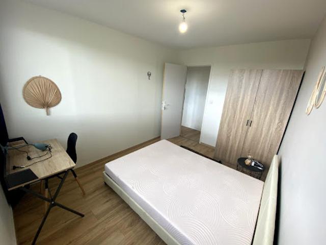 Location Appartement 1 pièce 68 m2 Villeurbanne