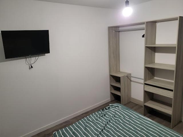 Location Appartement 1 pièce 74 m2 Decines charpieu