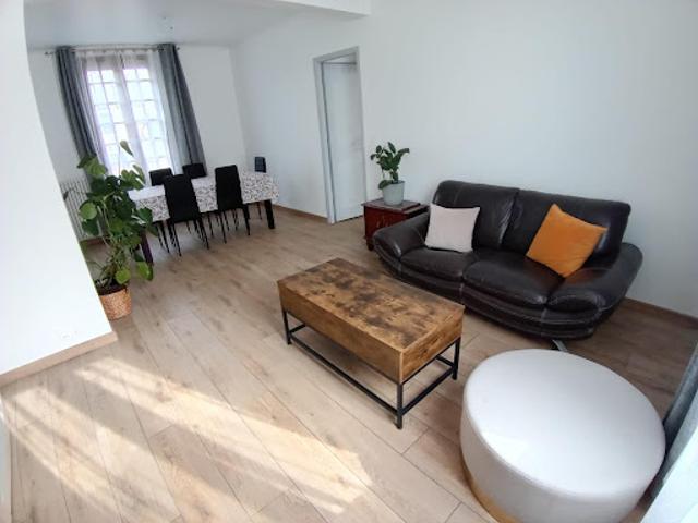 Location Appartement 1 pièce 85 m2 Dammarie les Lys
