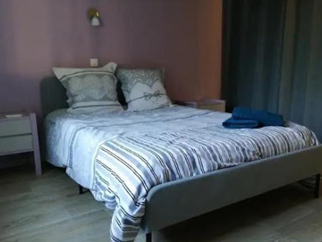 Location Appartement 1 pièce 80 m2 Notre Dame d'Oé