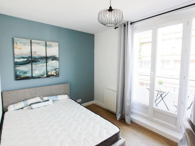 Location Appartement 1 pièce 80 m2 Grenoble