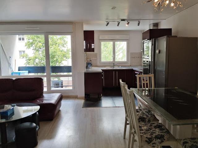 Location Appartement 1 pièce 95 m2 Sevran