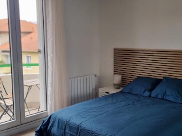 Location Appartement 1 pièce 90 m2 Villeurbanne