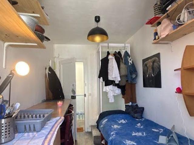 Location Appartement 1 pièce 9 m2 Paris 17ème